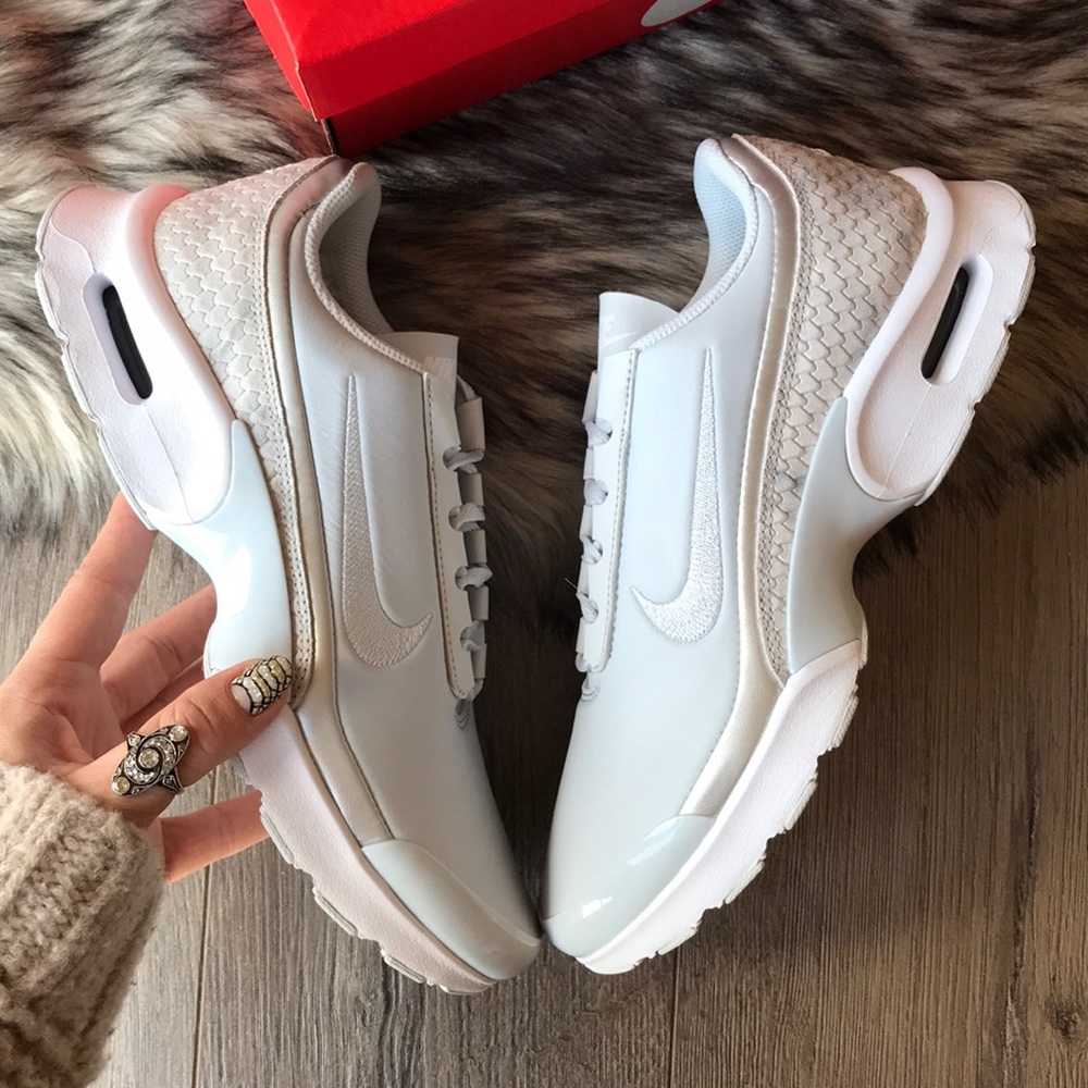 NWT Nike Air Max Jewell Premium pure platinum - Picture 2 of 7